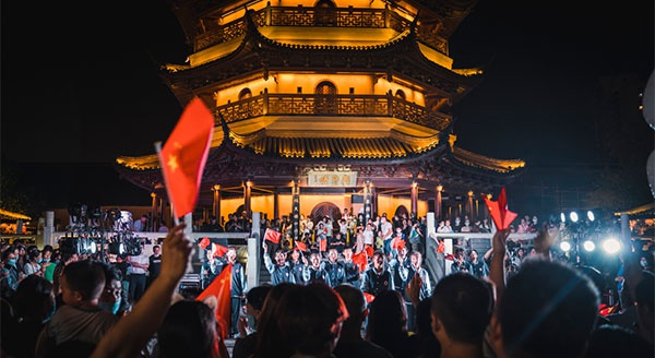 燃！快闪唱响《我和我的祖国》，国庆幼长假乐游里运河！